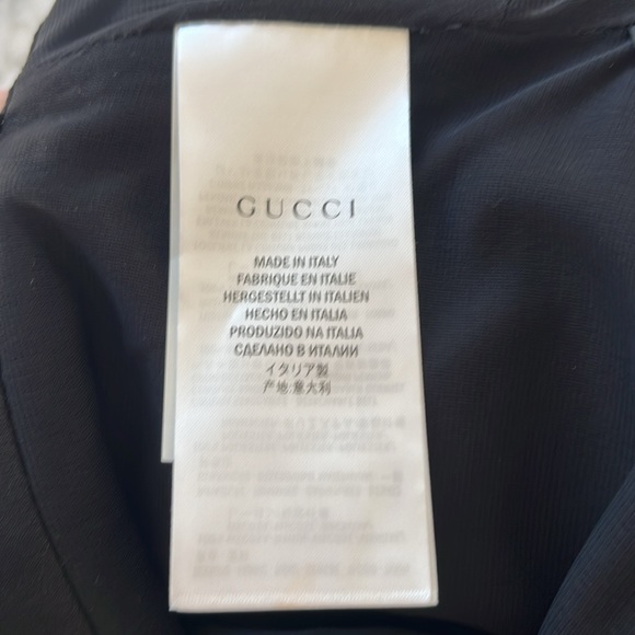 Gucci gown tuxedo style in black. Medium. V neck in satin with back slit. - Picture 6 of 7